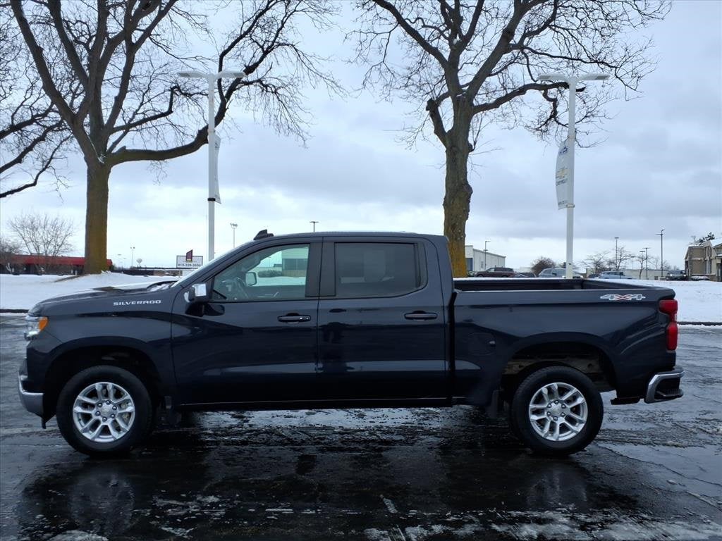 2022 Chevrolet Silverado 1500 LT (2FL)