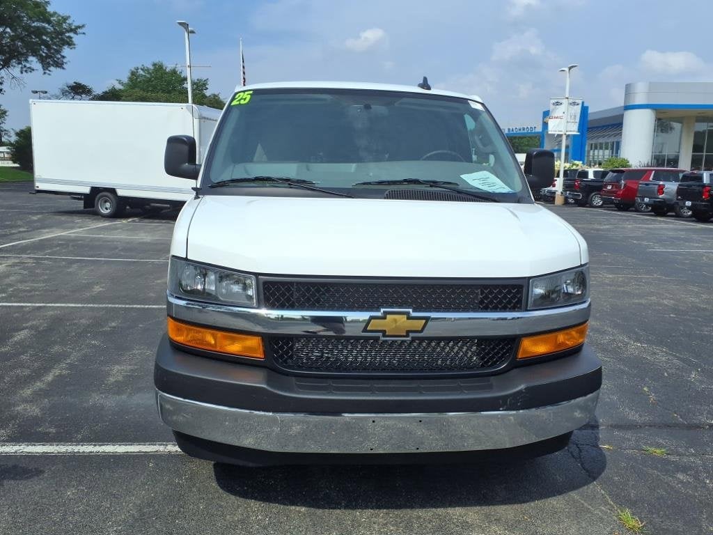 2025 Chevrolet Express Cargo 2500 WT