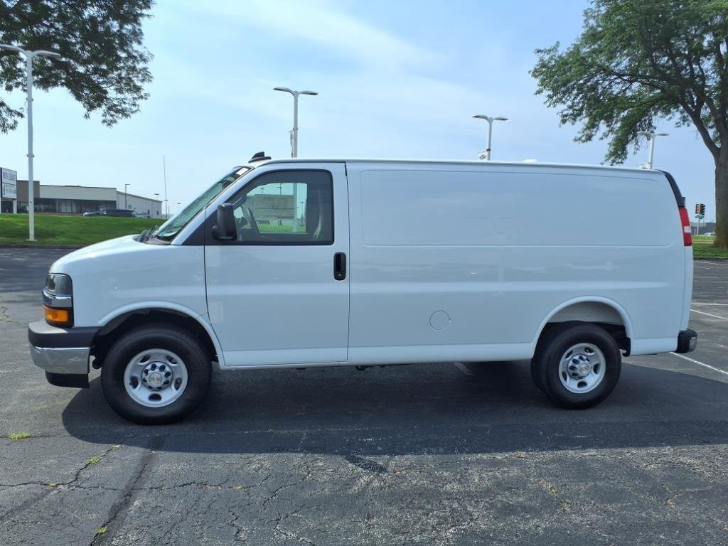 2025 Chevrolet Express Cargo 2500 WT