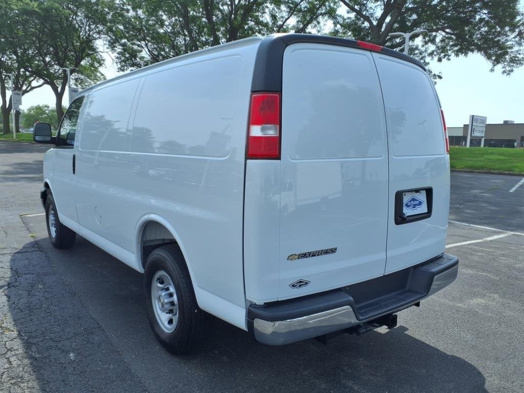 2025 Chevrolet Express Cargo 2500 WT