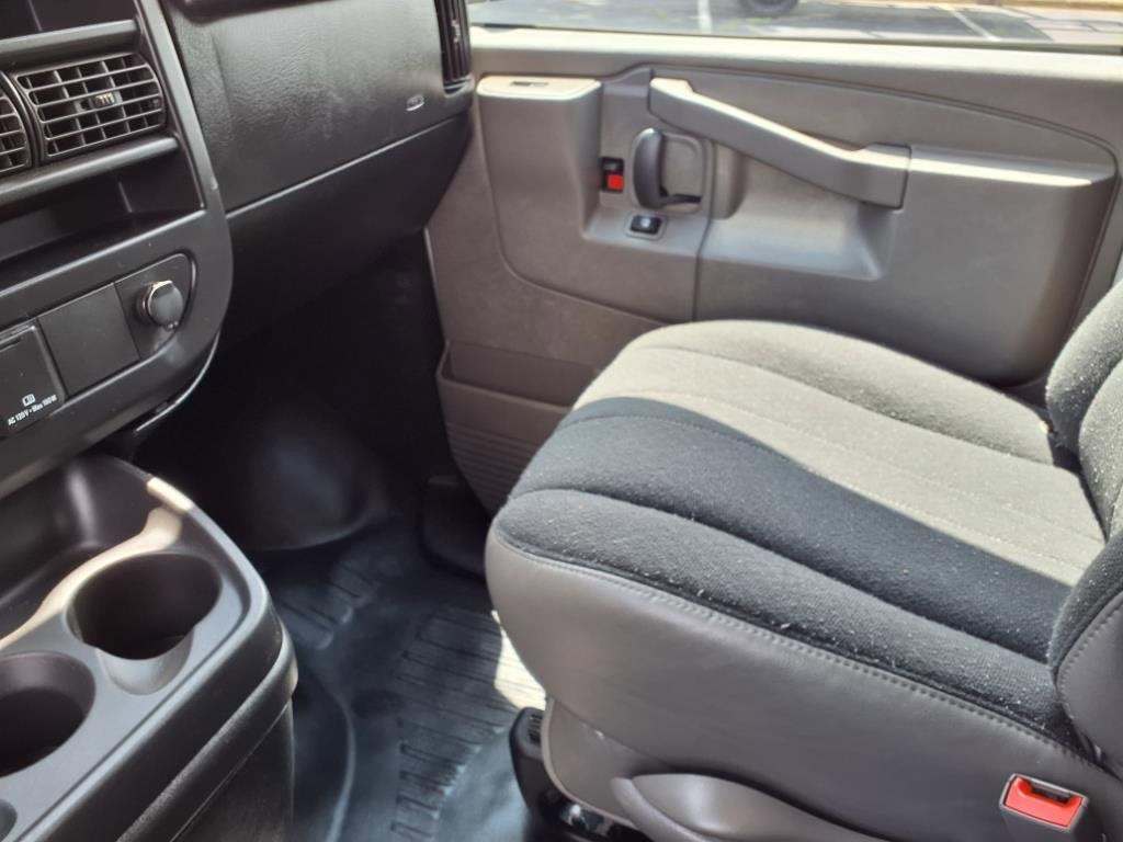 2024 Chevrolet Express Cargo 2500 WT