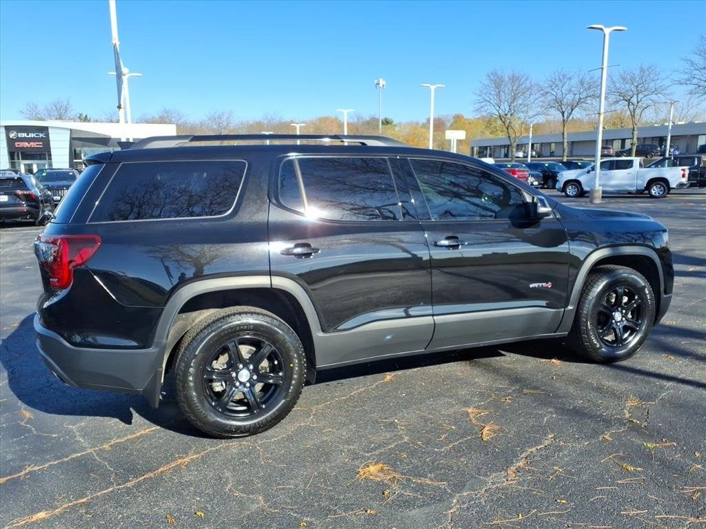 2021 GMC Acadia AT4