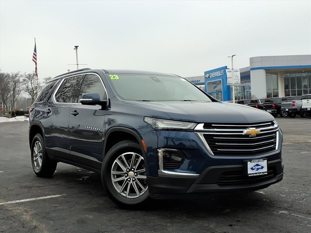 2023 Chevrolet Traverse LT Cloth
