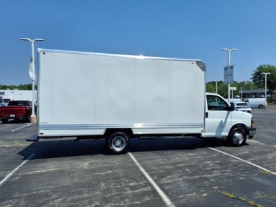 2025 Chevrolet Express Cutaway 3500 1WT