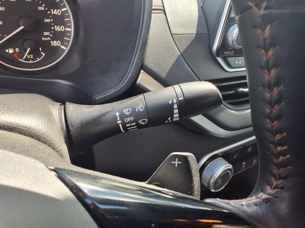 2021 Nissan Altima 2.0 SR