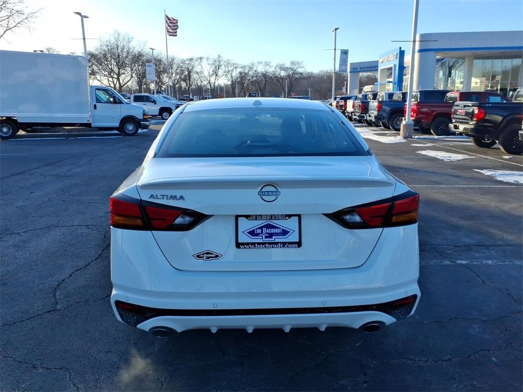 2025 Nissan Altima SV