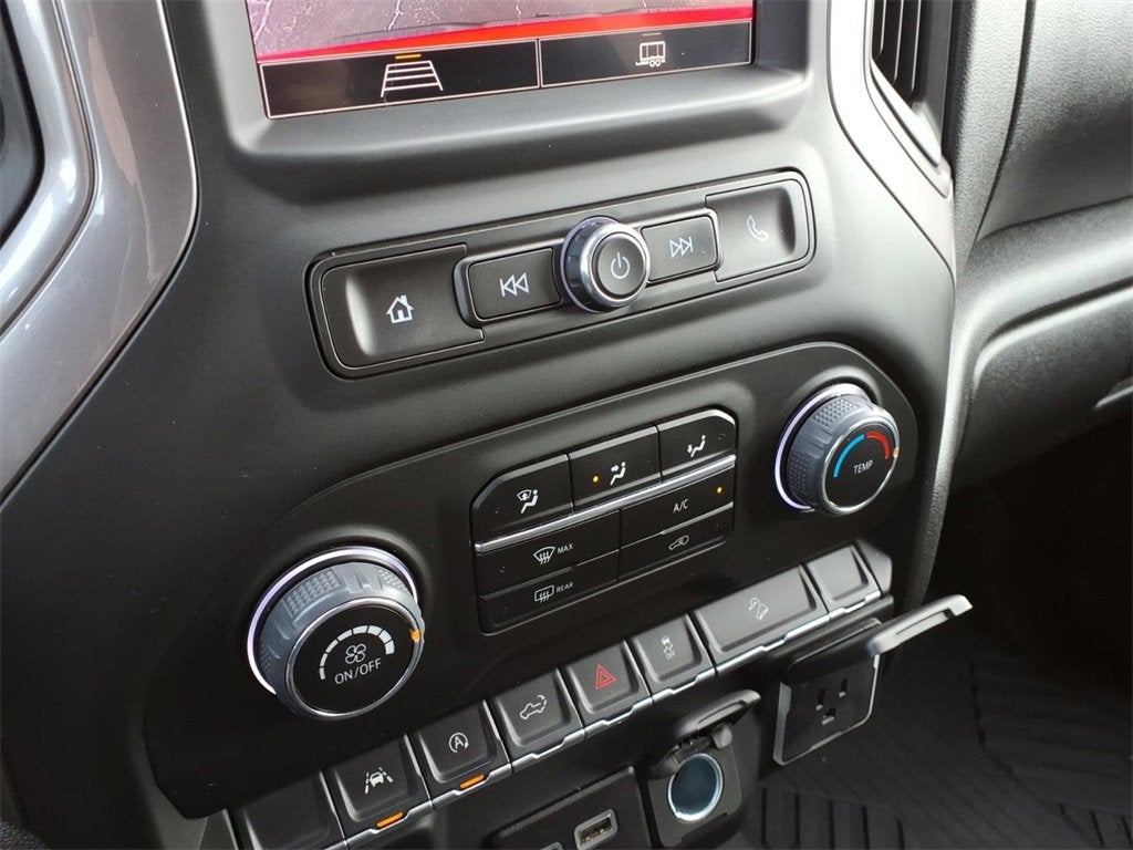 2022 Chevrolet Silverado 1500 Custom Trail Boss