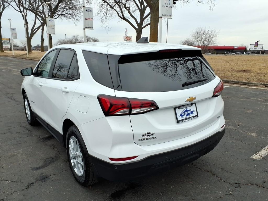2022 Chevrolet Equinox LS