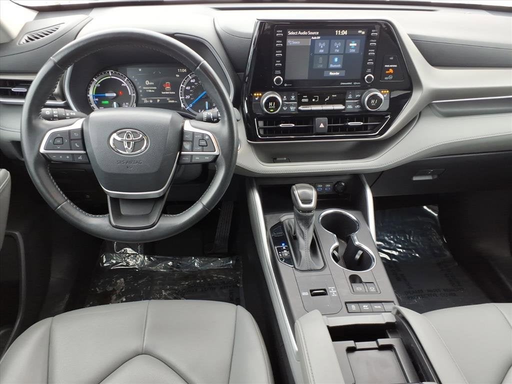 2022 Toyota Highlander Hybrid XLE