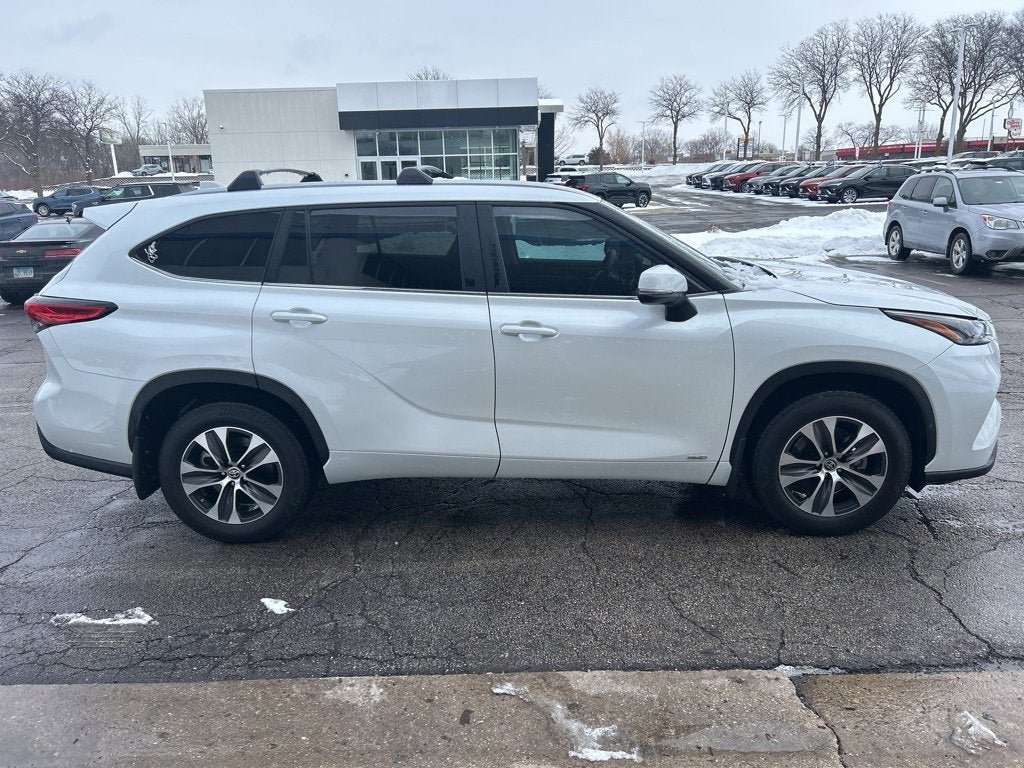 2023 Toyota Highlander Hybrid XLE