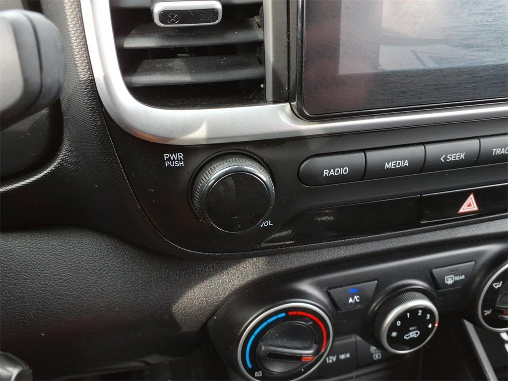 2023 Hyundai Venue SE