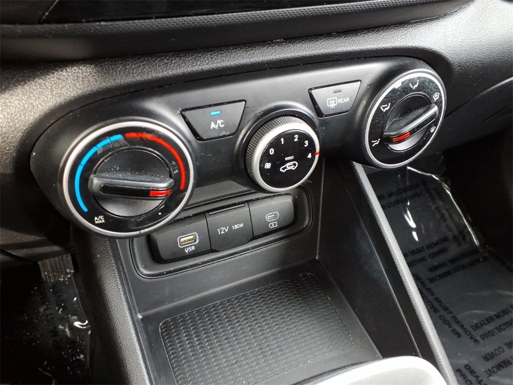 2023 Hyundai Venue SE