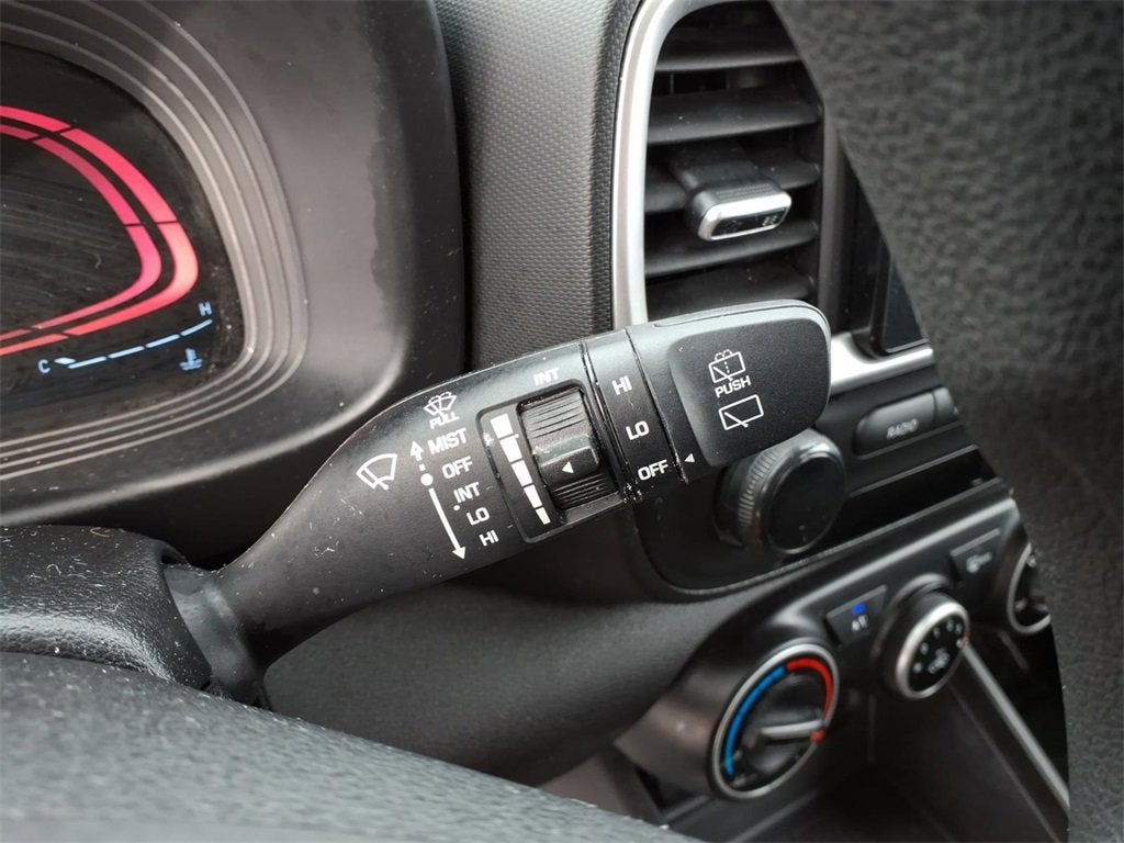 2023 Hyundai Venue SE