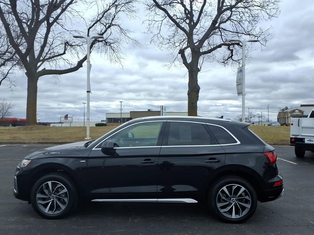2022 Audi Q5 S line Premium Plus