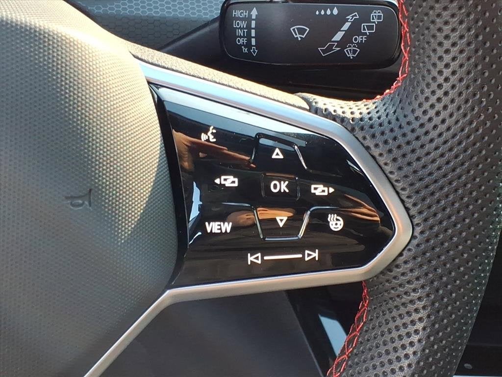 2024 Volkswagen Golf GTI 380 Autobahn