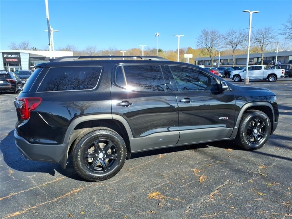 2021 GMC Acadia AT4
