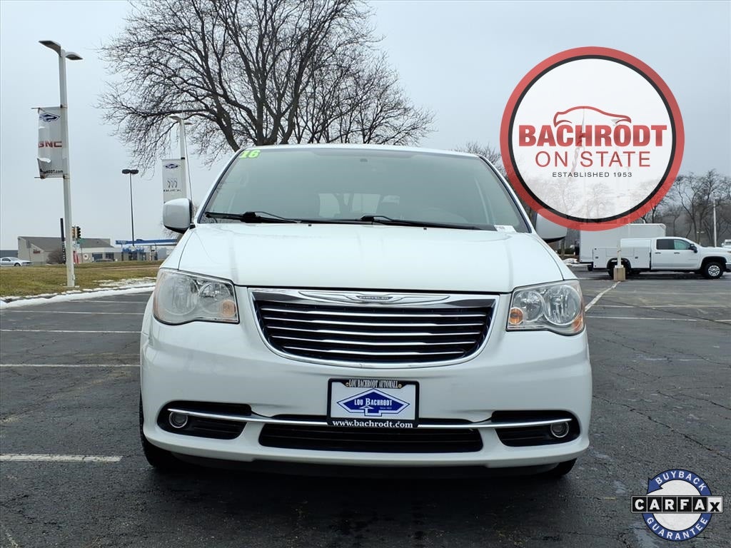 2016 Chrysler Town & Country Touring