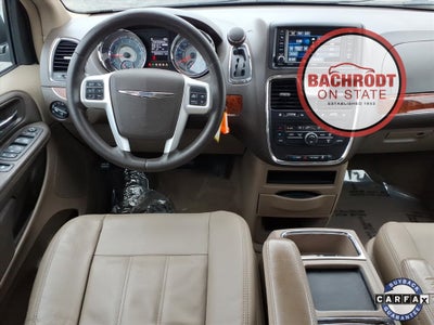 2016 Chrysler Town & Country Touring