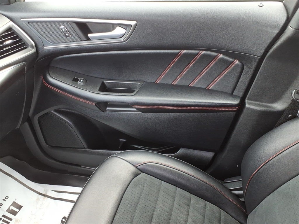 2022 Ford Edge ST Line