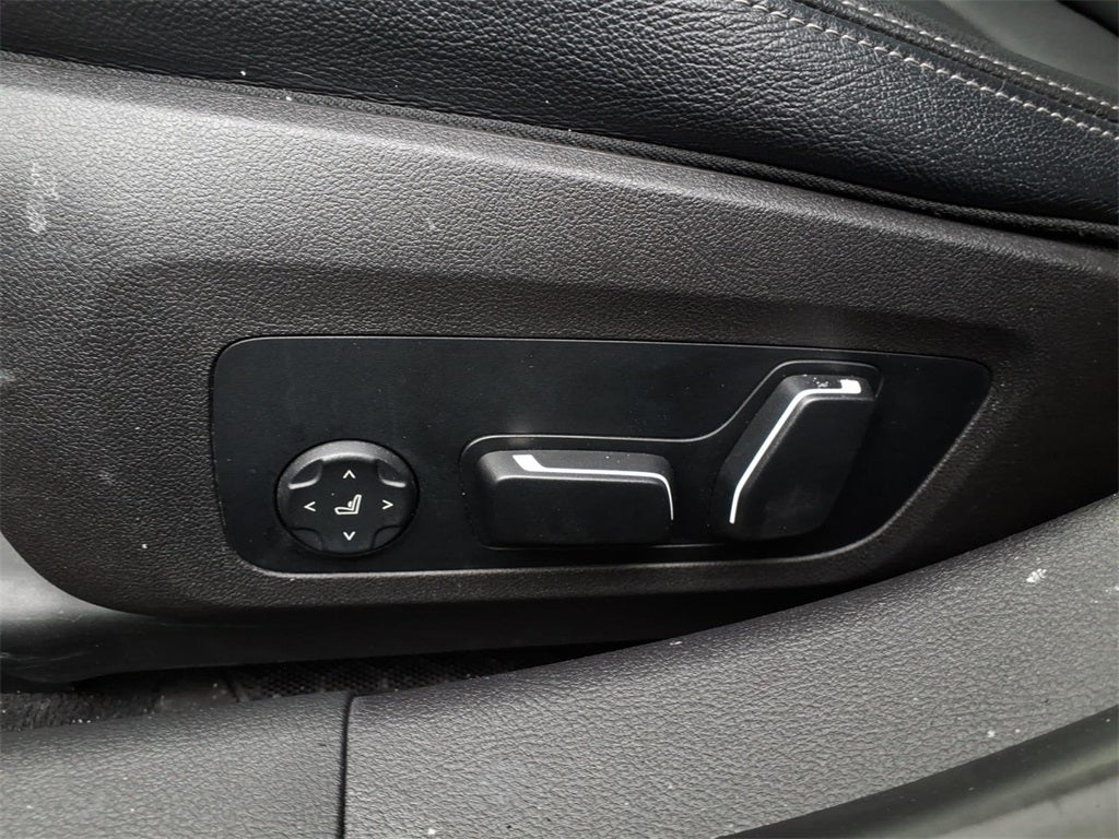 2024 BMW 3 Series 330i xDrive