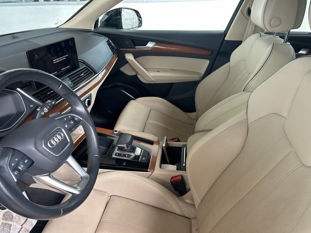 2022 Audi Q5 45 S line Premium quattro
