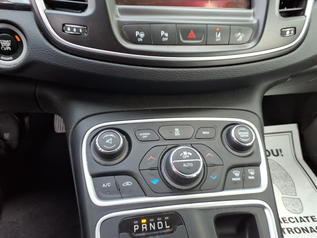 2015 Chrysler 200 C
