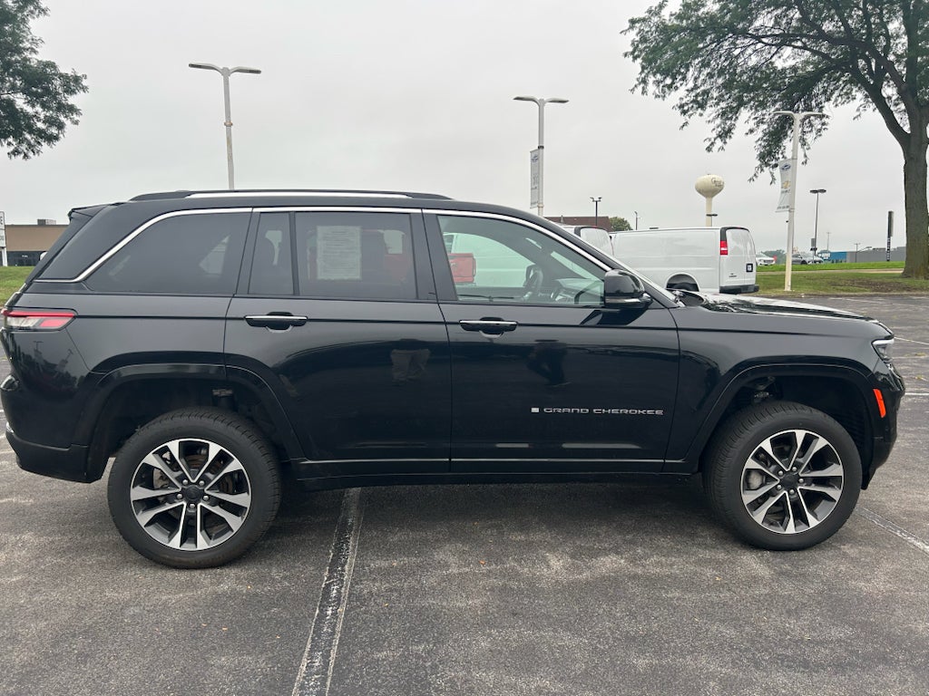 2023 Jeep Grand Cherokee Overland 4x4