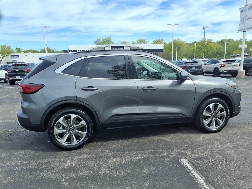 2025 Ford Escape Platinum