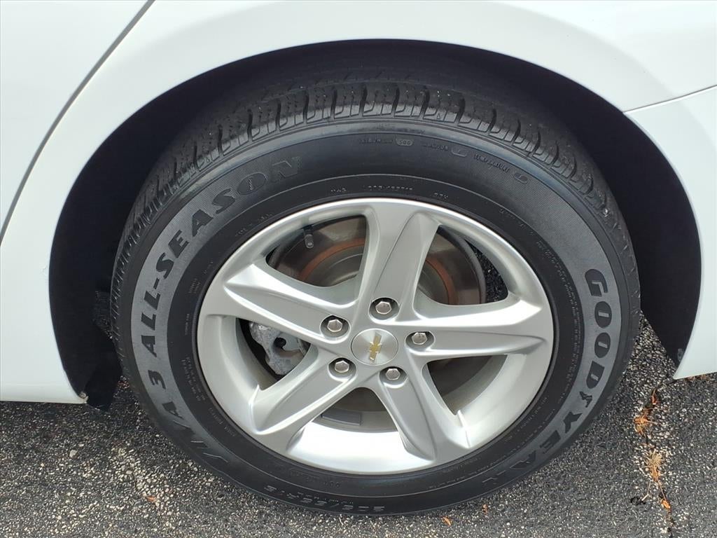 2023 Chevrolet Malibu LS