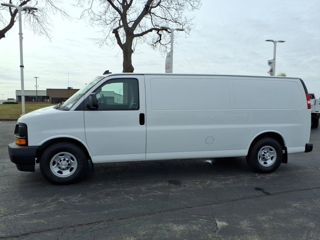 2017 Chevrolet Express Cargo 3500 RWD 3500 155"