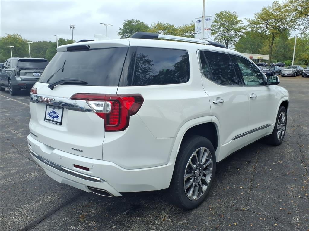 2023 GMC Acadia Denali