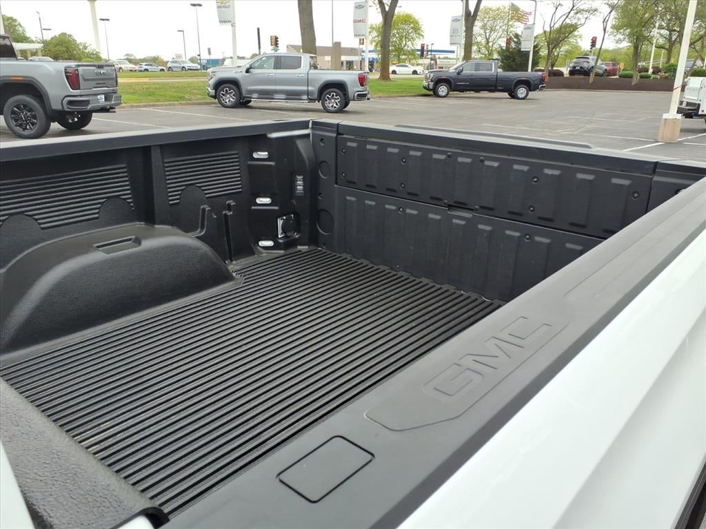 2023 GMC Sierra 1500 SLE