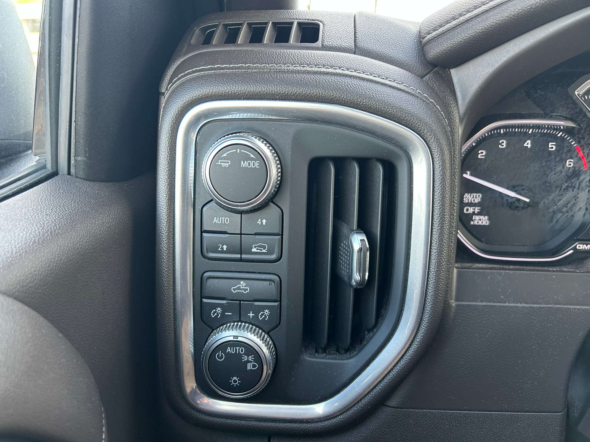 2020 GMC Sierra 1500 SLE