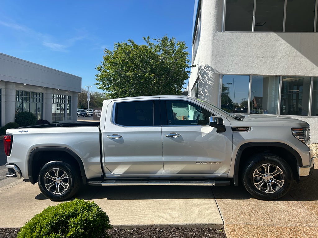 2022 GMC Sierra 1500 SLT