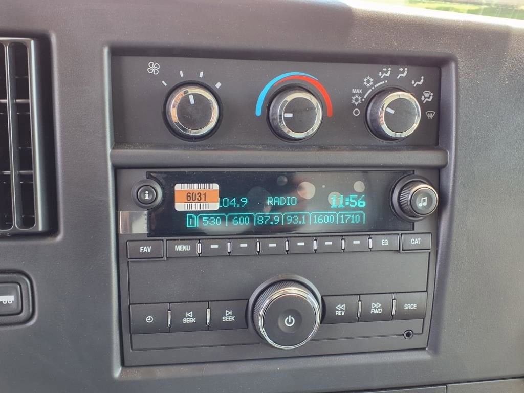 2025 Chevrolet Express Cutaway 3500 1WT