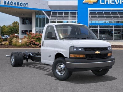 2025 Chevrolet Express Cutaway 3500 1WT