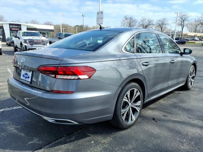 2022 Volkswagen Passat 2.0T SE