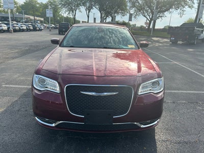 2018 Chrysler 300 Touring L
