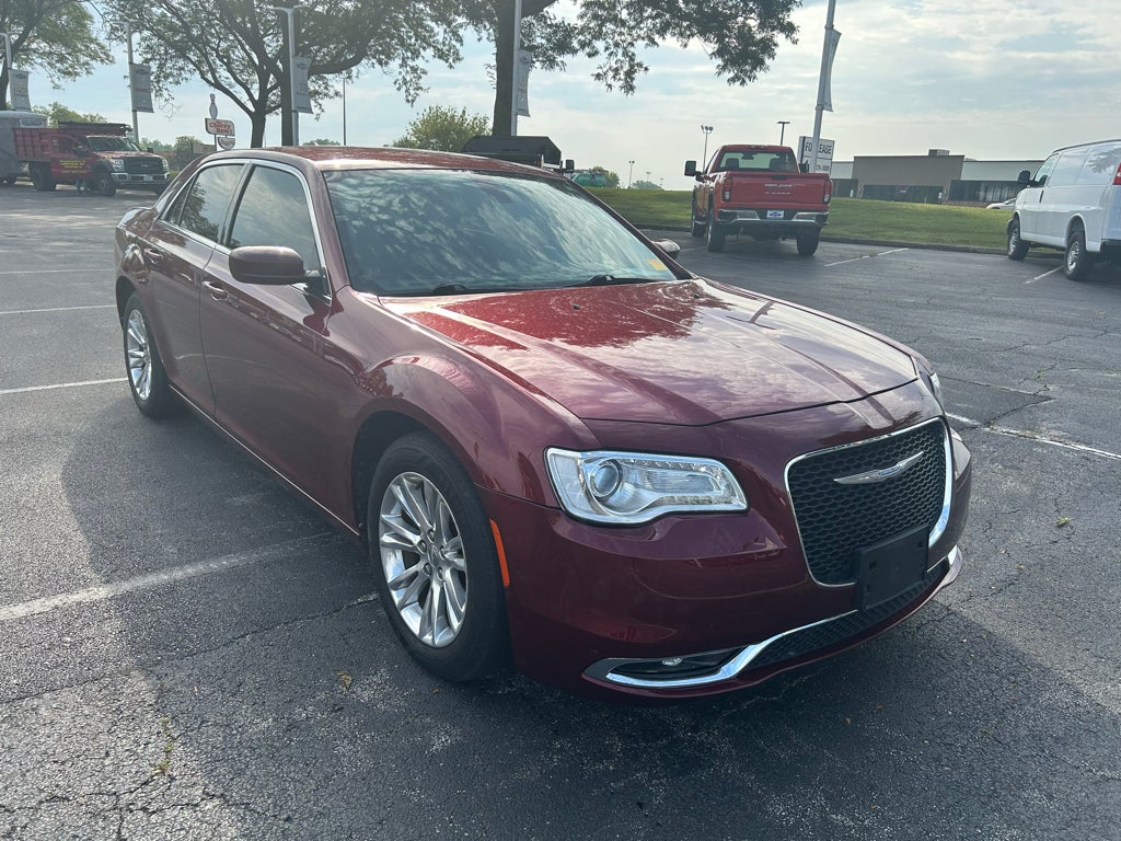 2018 Chrysler 300 Touring L