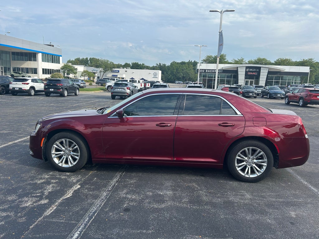 2018 Chrysler 300 Touring L