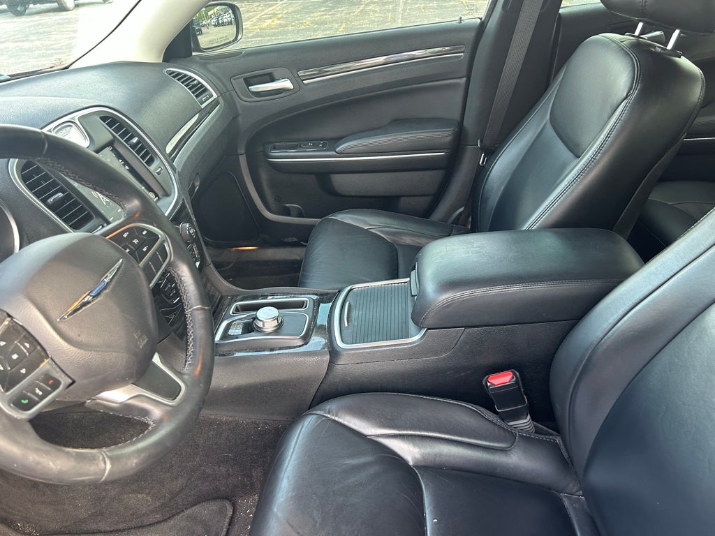 2018 Chrysler 300 Touring L