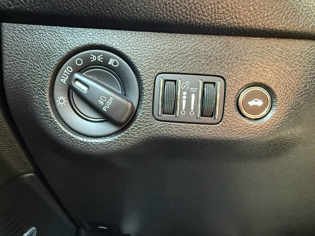 2023 Dodge Challenger SXT AWD