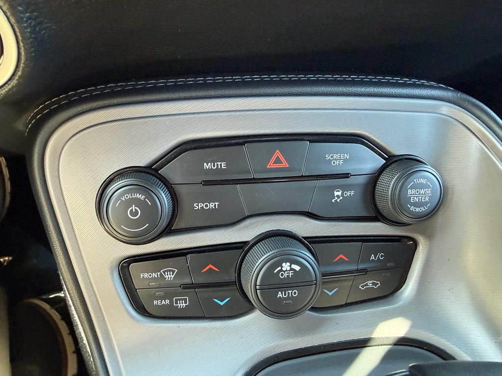 2023 Dodge Challenger SXT AWD