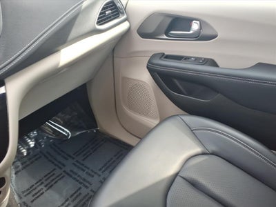 2023 Chrysler Pacifica Touring L AWD