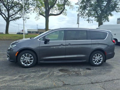 2023 Chrysler Pacifica Touring L AWD