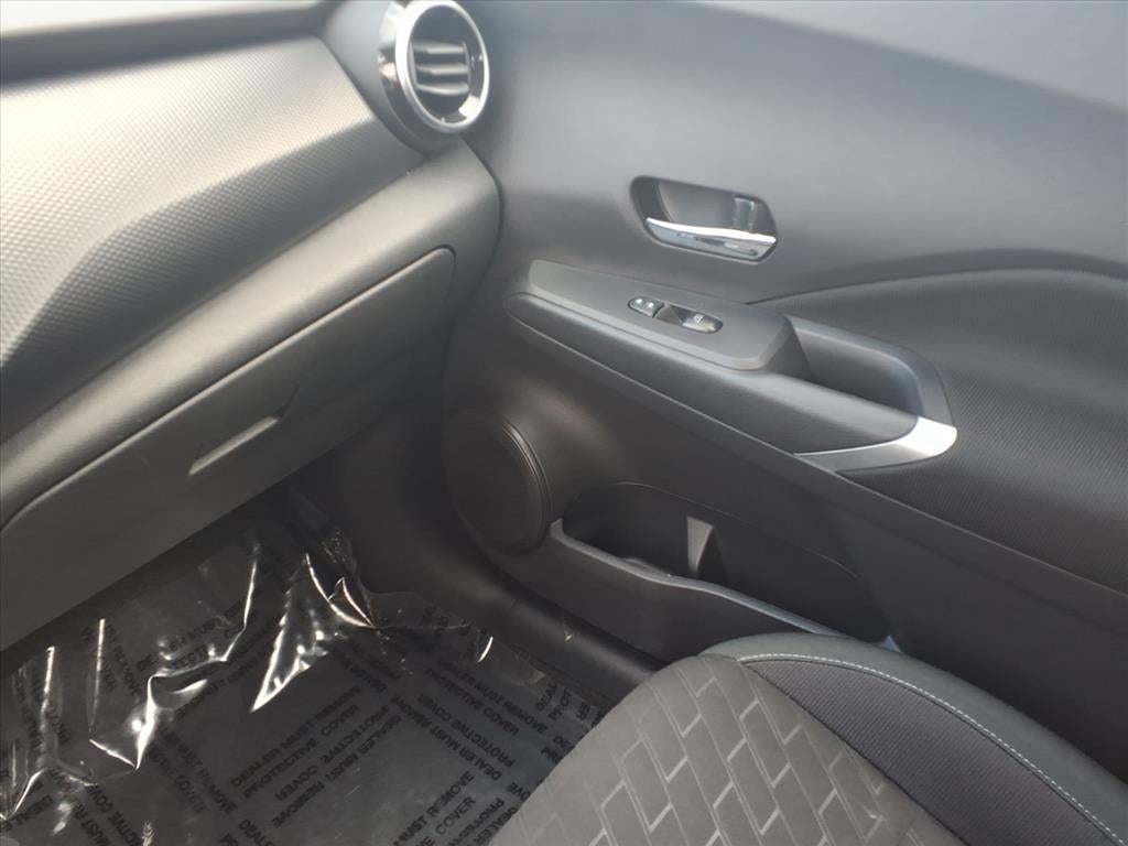 2024 Nissan Kicks SV Xtronic CVT