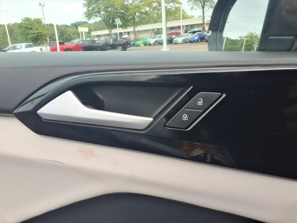 2025 Volkswagen Taos S