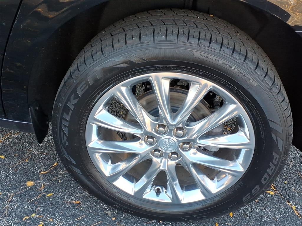 2021 Buick Enclave Essence