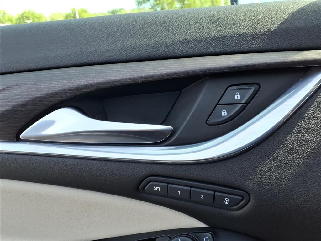 2022 Buick Enclave Avenir