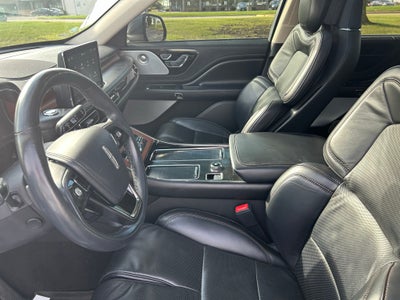 2022 Lincoln Aviador Reserve